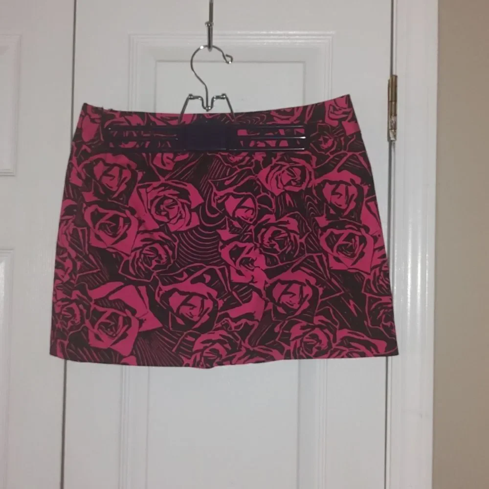 Express Designs Studio black pink floral skirt with shorts Sz 4